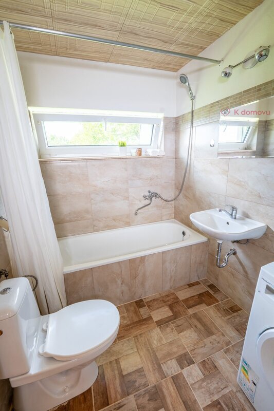 Prodej chaty 2+kk Kunovice, osada Stará Hora, celkem pozemek - 11