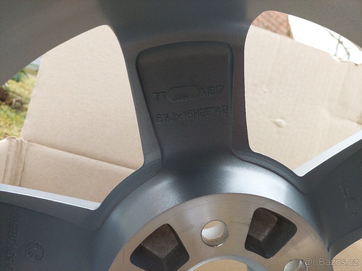 Škoda Octavia 1 nebo Fabia 1 - nové 5x Alu Ride R16, 5X100 - 11