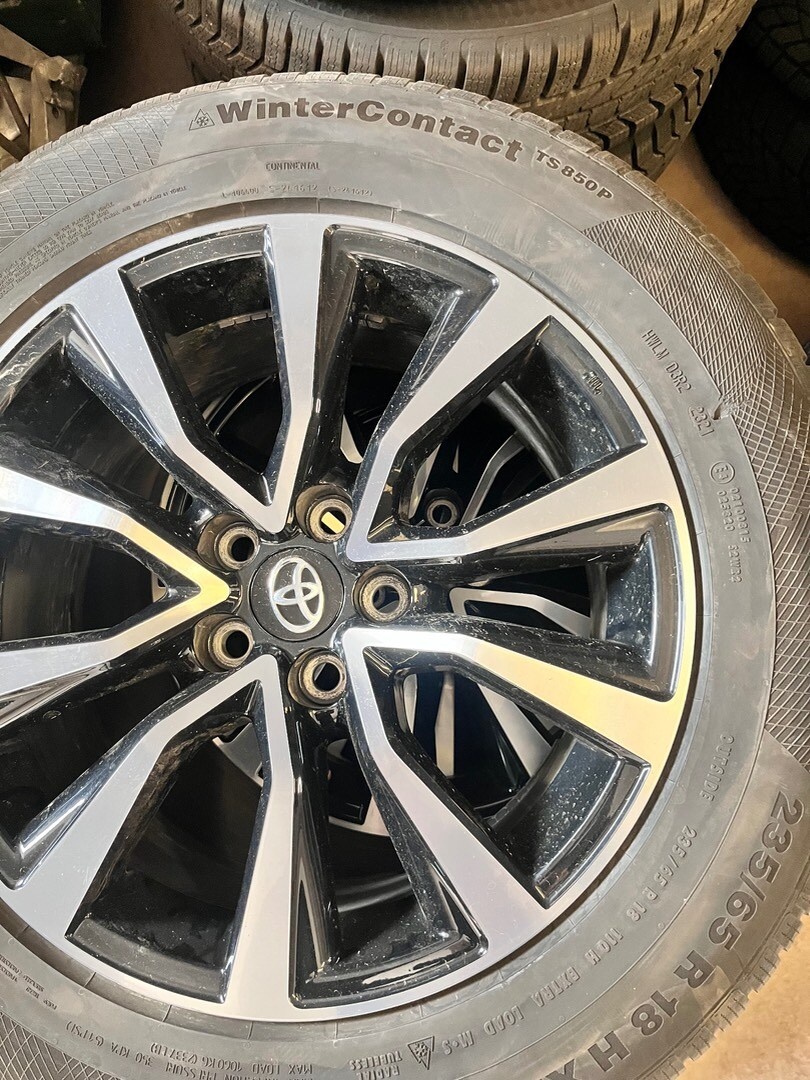 235/65 R18 XL 110H zimní pneu Continental TS 850 - 2021 - 11