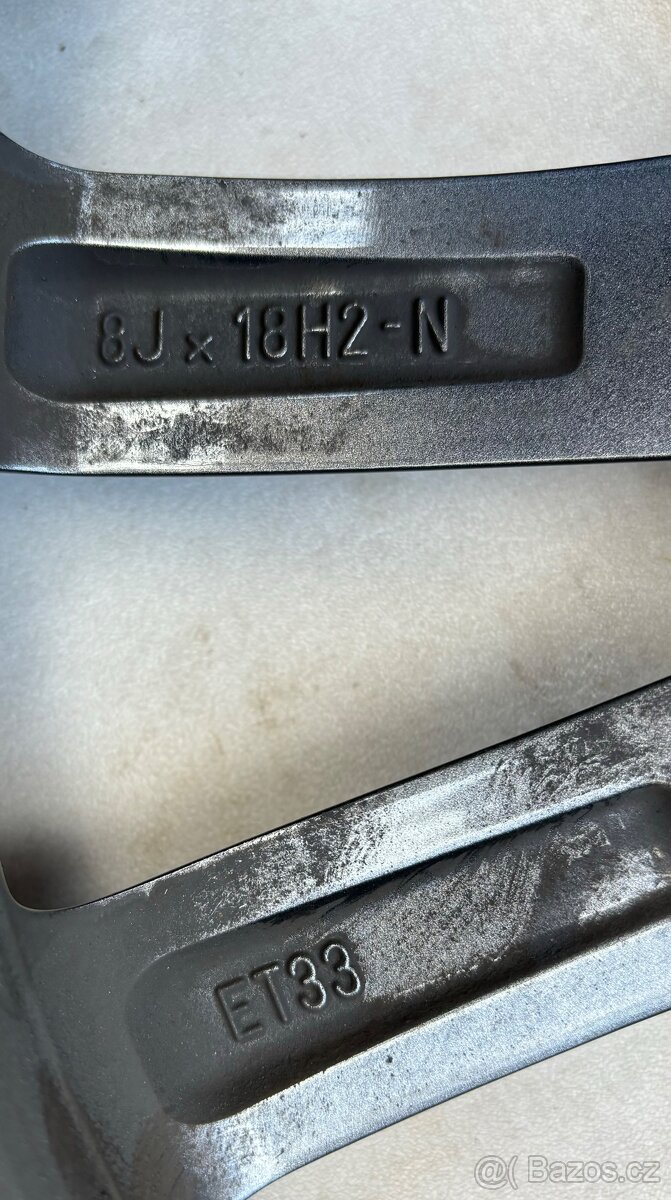 Zimní sada Mercedes R18 z Mercedes Cls w257 245/45 - 11