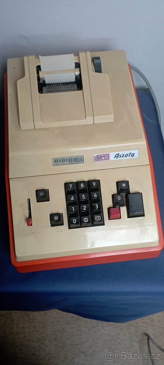 Vyřazené elektro z prodejen, kanceláří - 11