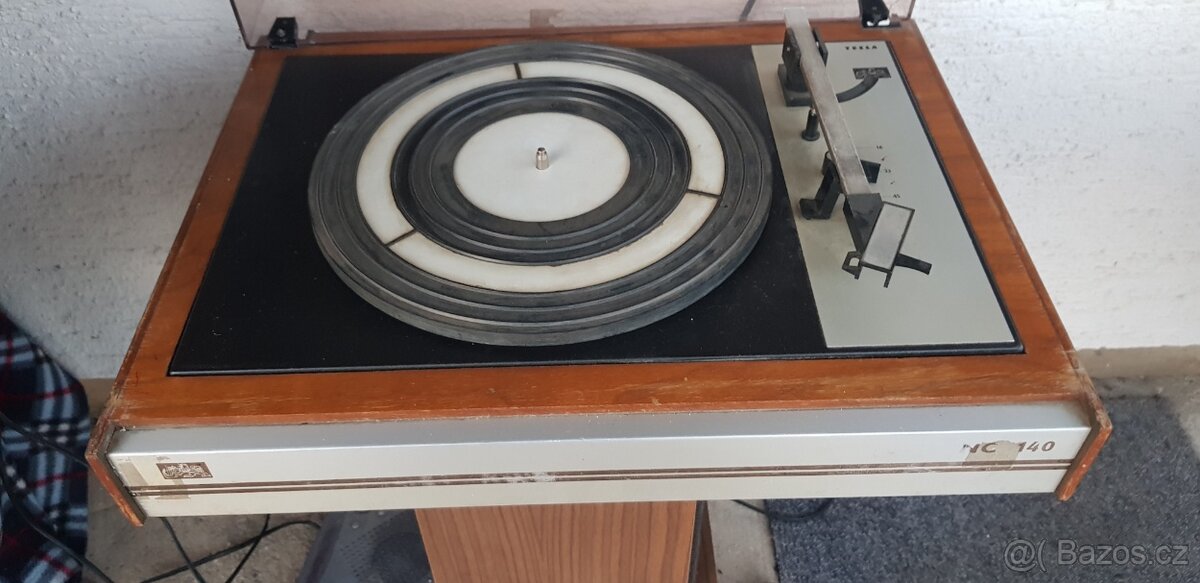 Tesla -Supraphon gramofon - 11