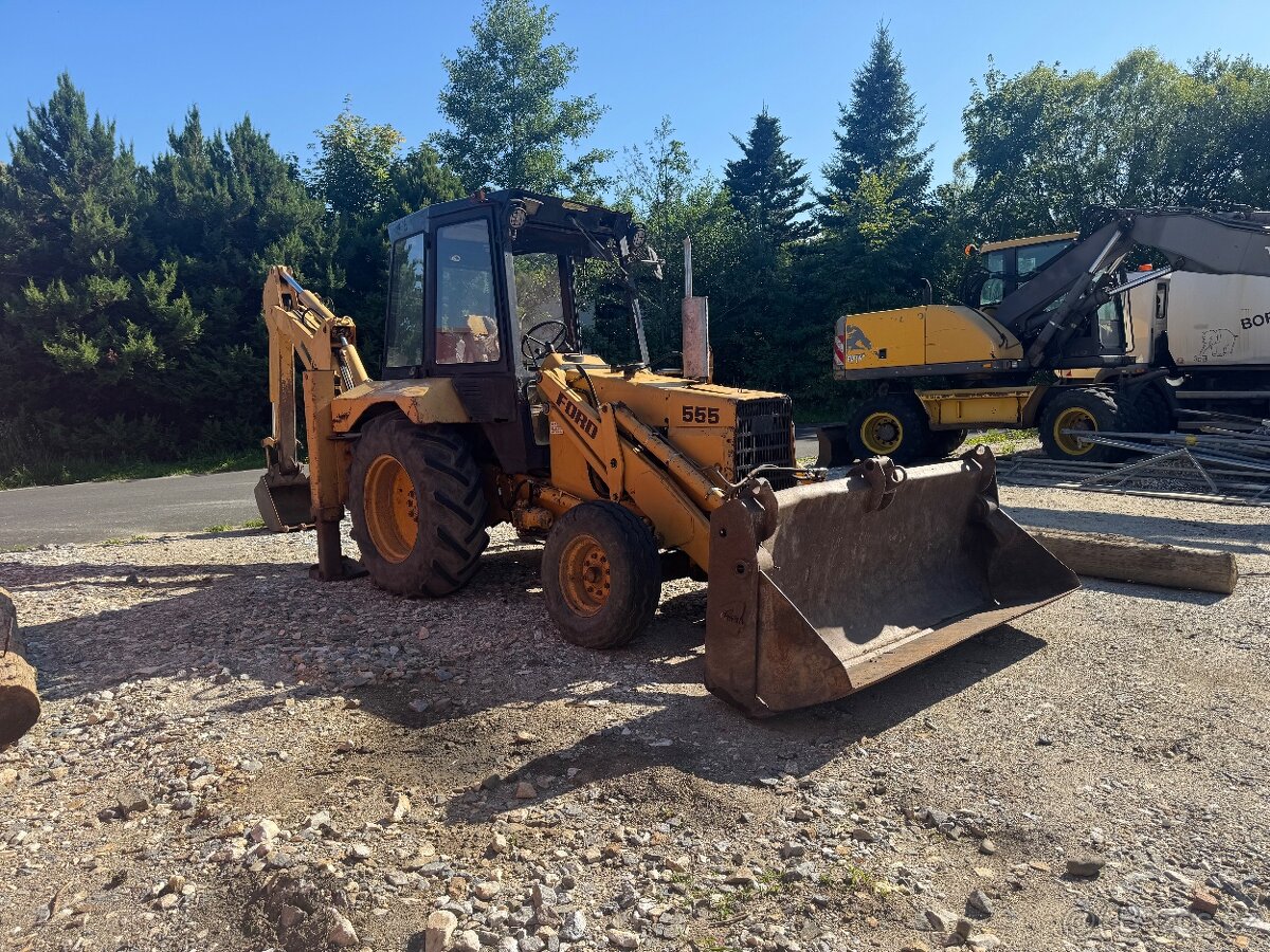 Traktorbagr Ford 555 , klapačka, pohon 4x2 - 11