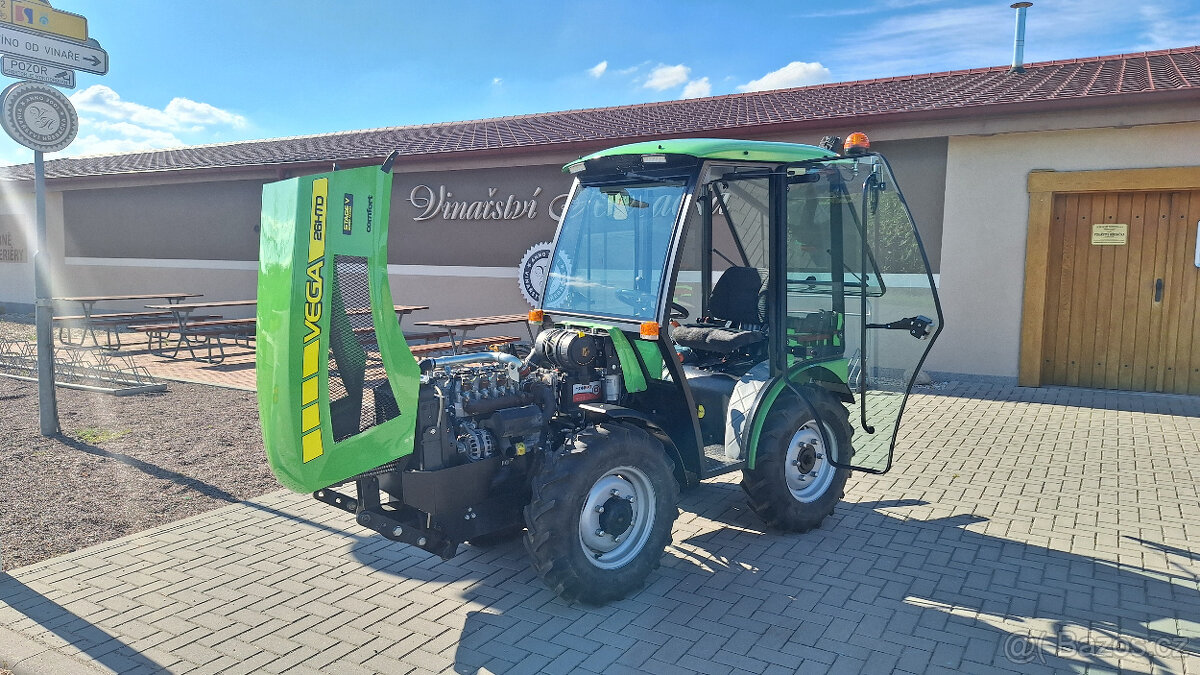zánovní malotraktor VEGA 26 HTD STAGE V Comfort TOP - 11
