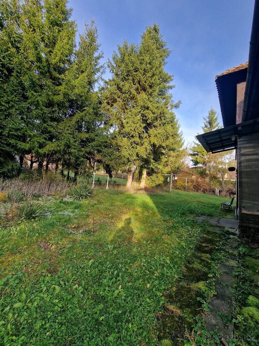 RD 5+1 ,POZEMEK 2000M², 2x garáž - 11