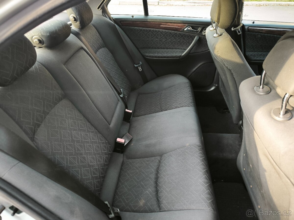 Mercedes Benz C 220CDi ELEGANCE Klíma alu,tempomat - 11