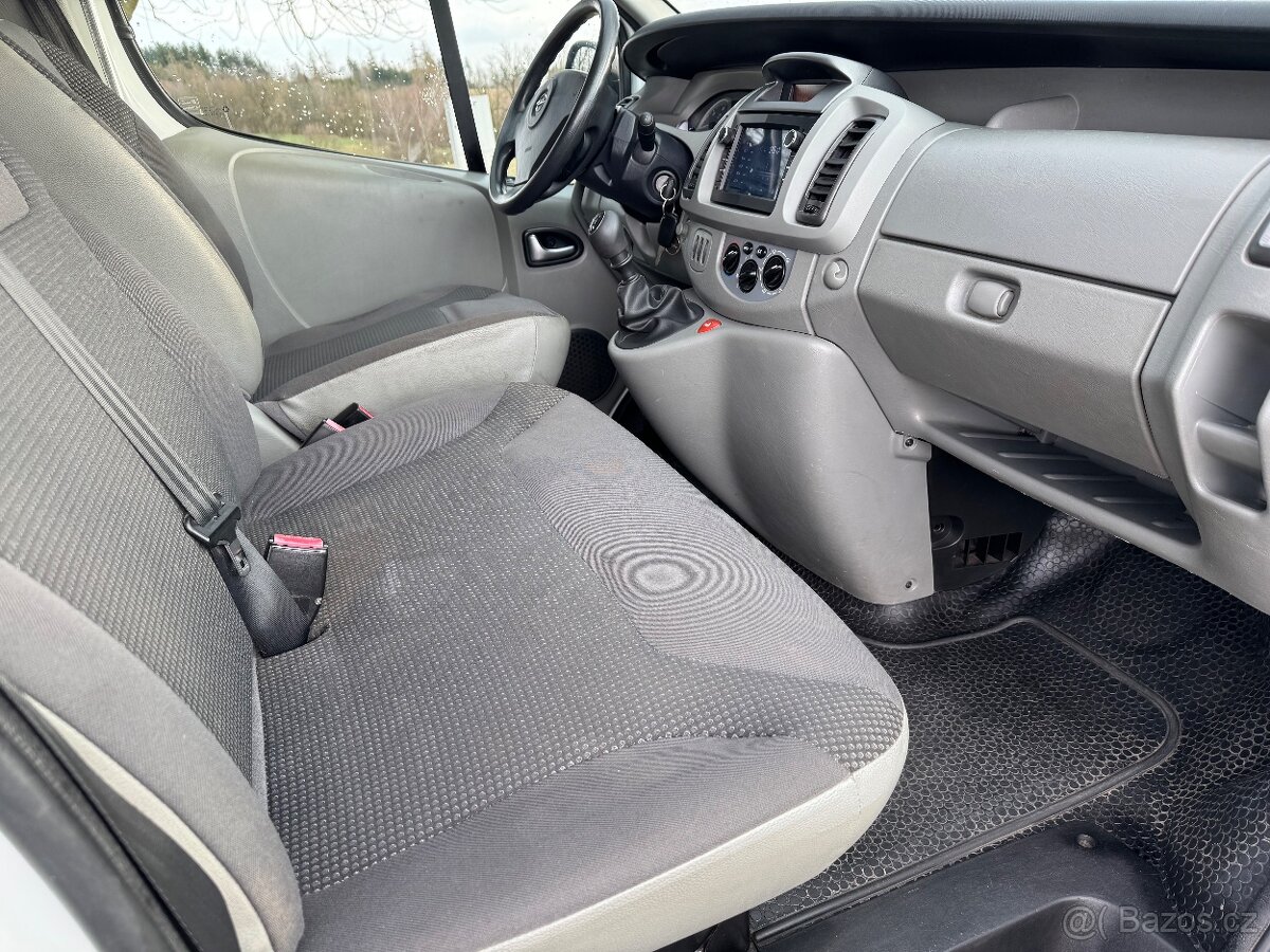 Opel Vivaro 2.0 2008 - 11