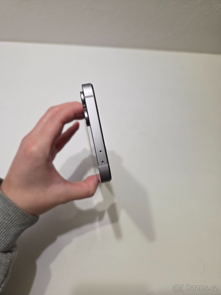 Samsung Galaxy Z Flip 6 12/256 GB - 11