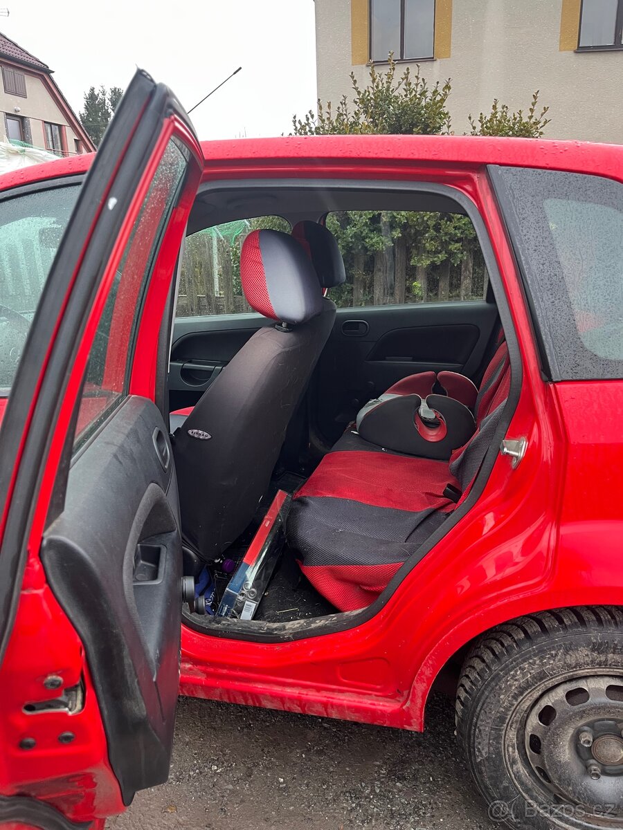 Prodám Ford fiestu mk6 - 11