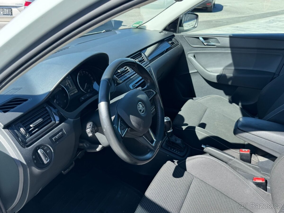 Škoda Rapid Spaceback StylePlus 1.4TSI DSG - 11
