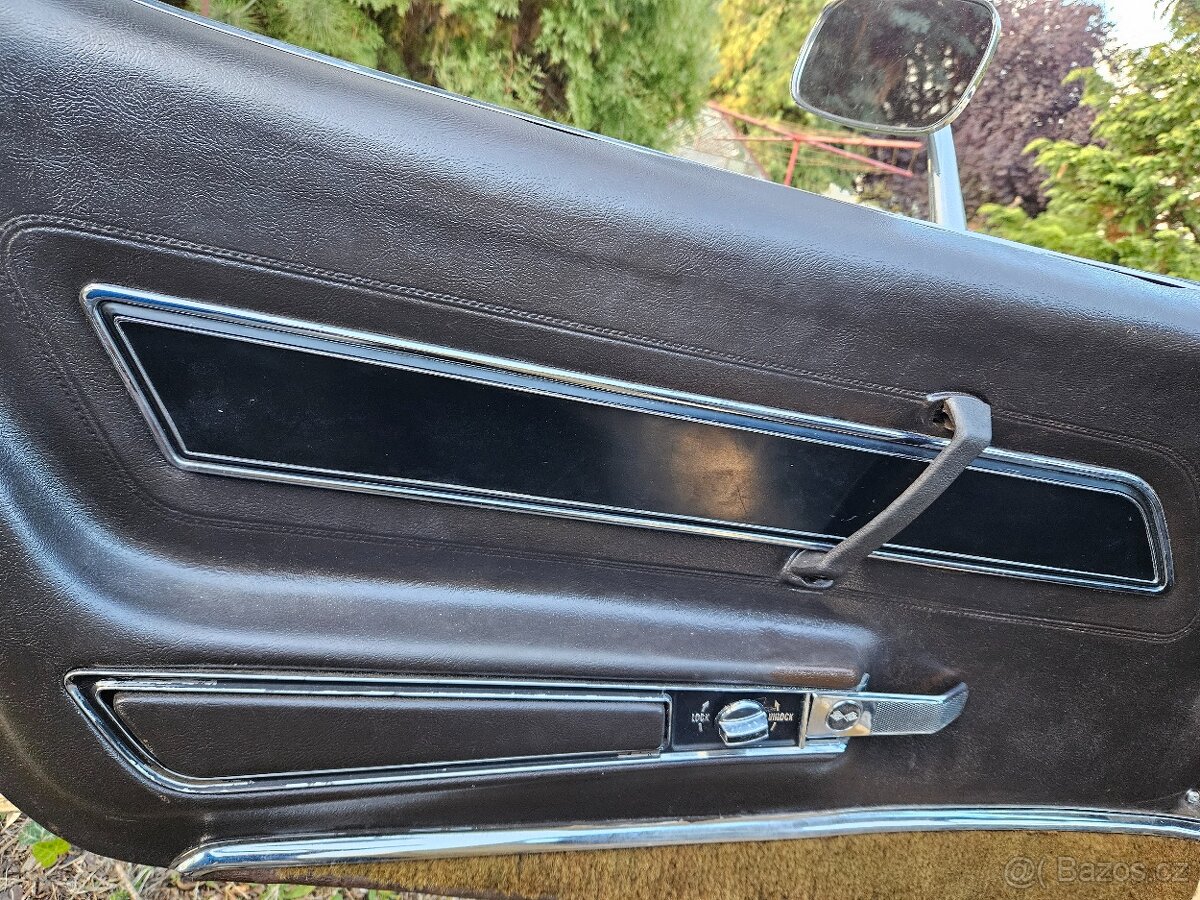 Chevrolet Corvette C3 - 11