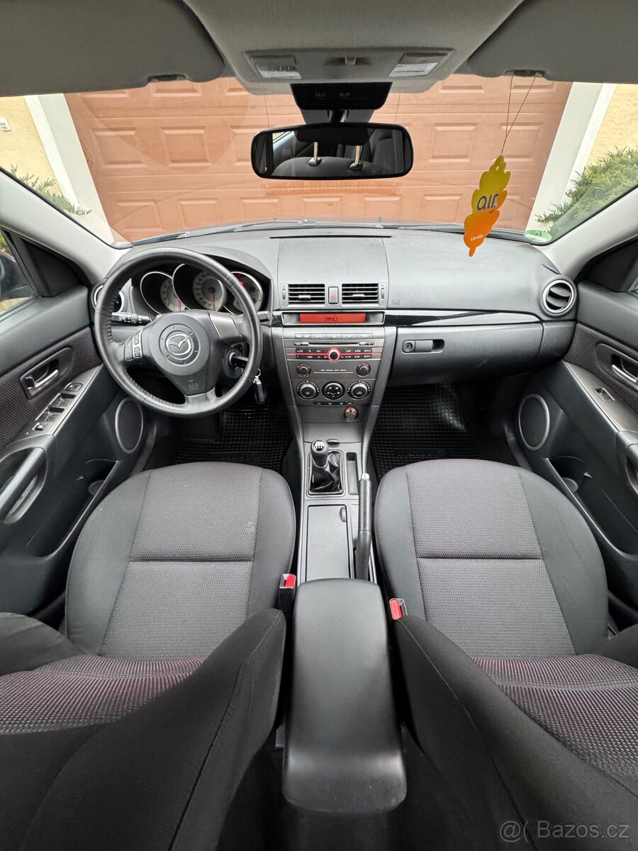MAZDA 3. 1,6 16V 95.000 KM - Krásný stav - 11