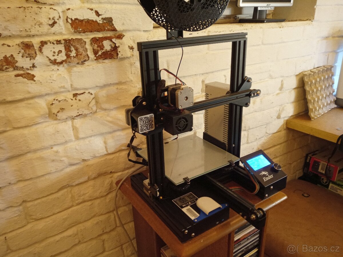 upgradovaná 3D tiskárna ender 3 - 11