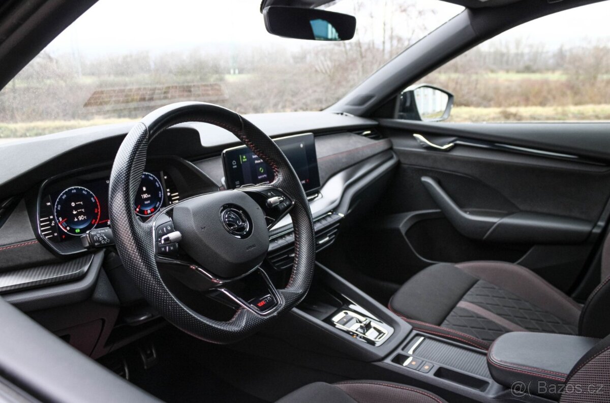 Škoda Octavia 2.0 TSI RS DSG - 11