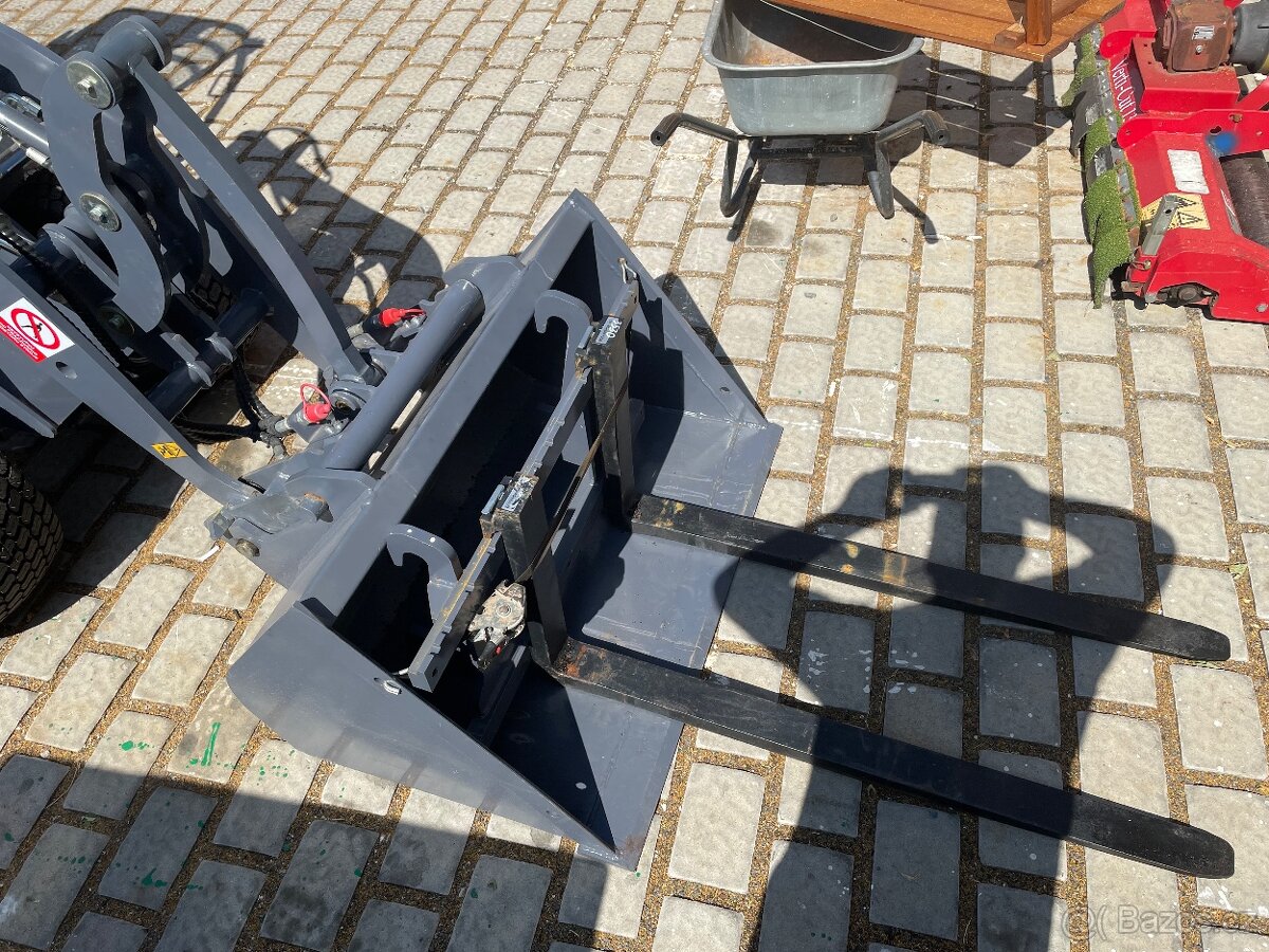 Kloubové Nakladače prodej -servis APS 1060 - 11