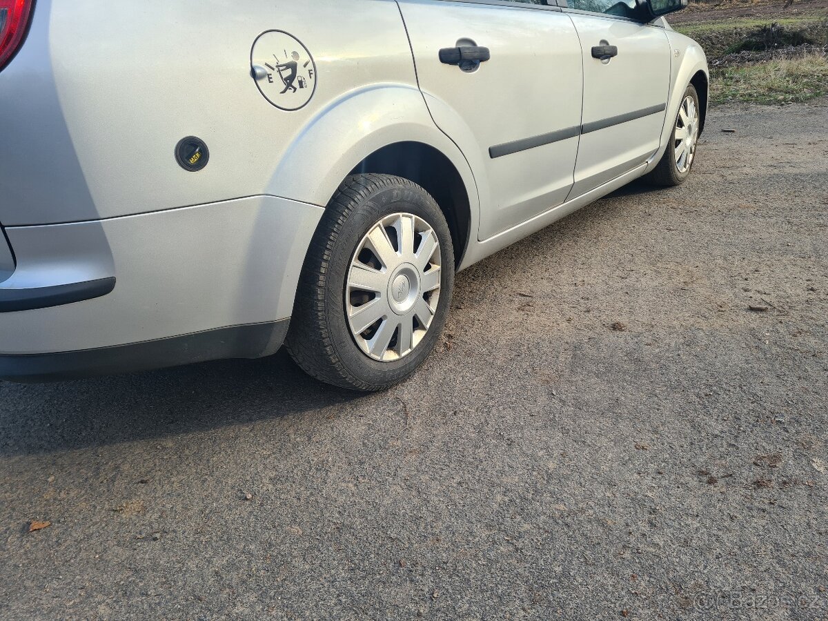 Focus LPG,Úplně nová technická,Funkční klima i tempomat - 11