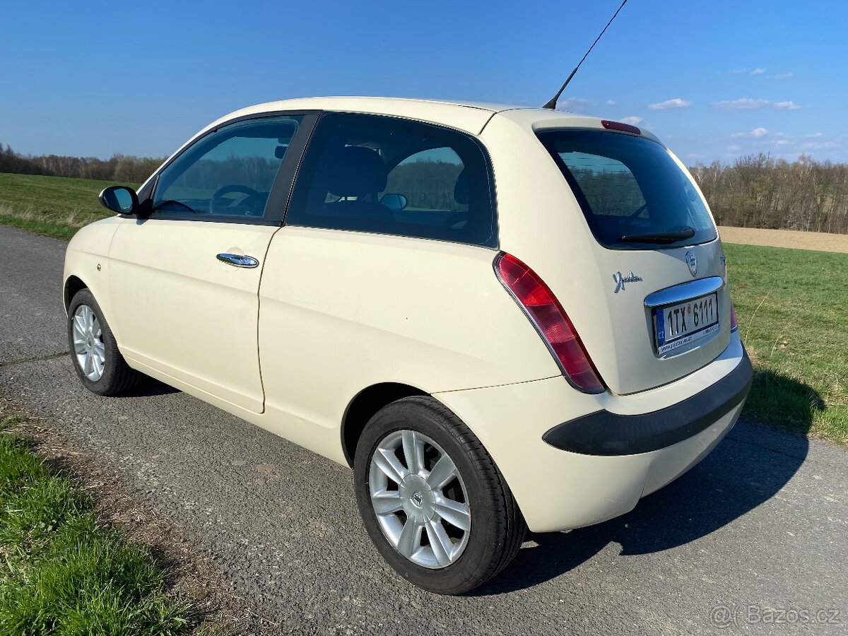 LANCIA Y 1.3 JTD 2004 51 KW 3DVEŘ - 11