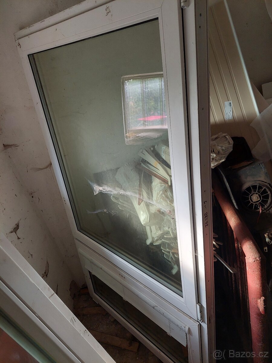 Plastové a dřevěné okna - 11