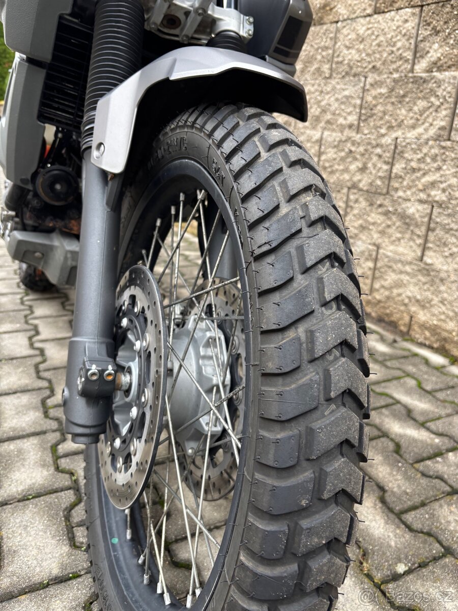 Yamaha XT660Z Ténéré - 11