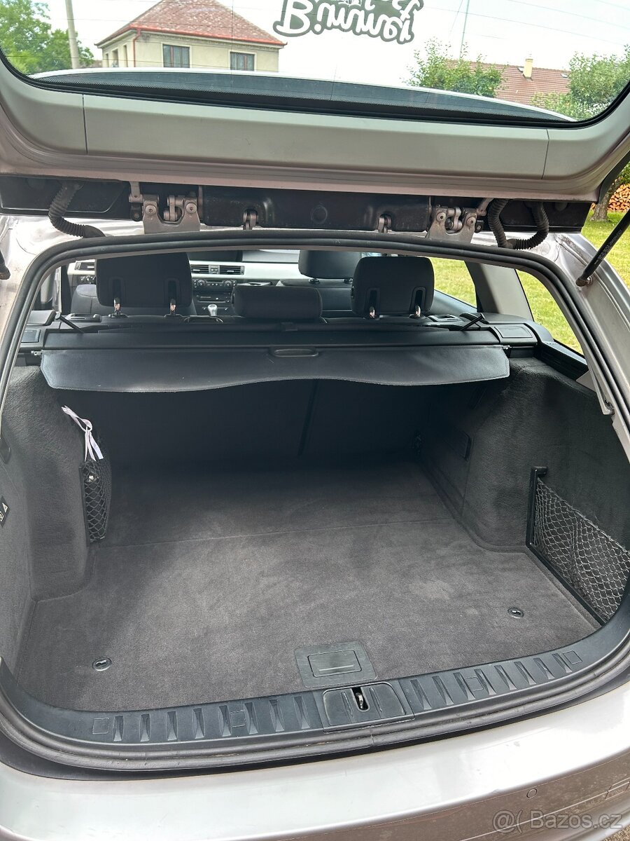 BMW e91 325i N52 manuál - 11