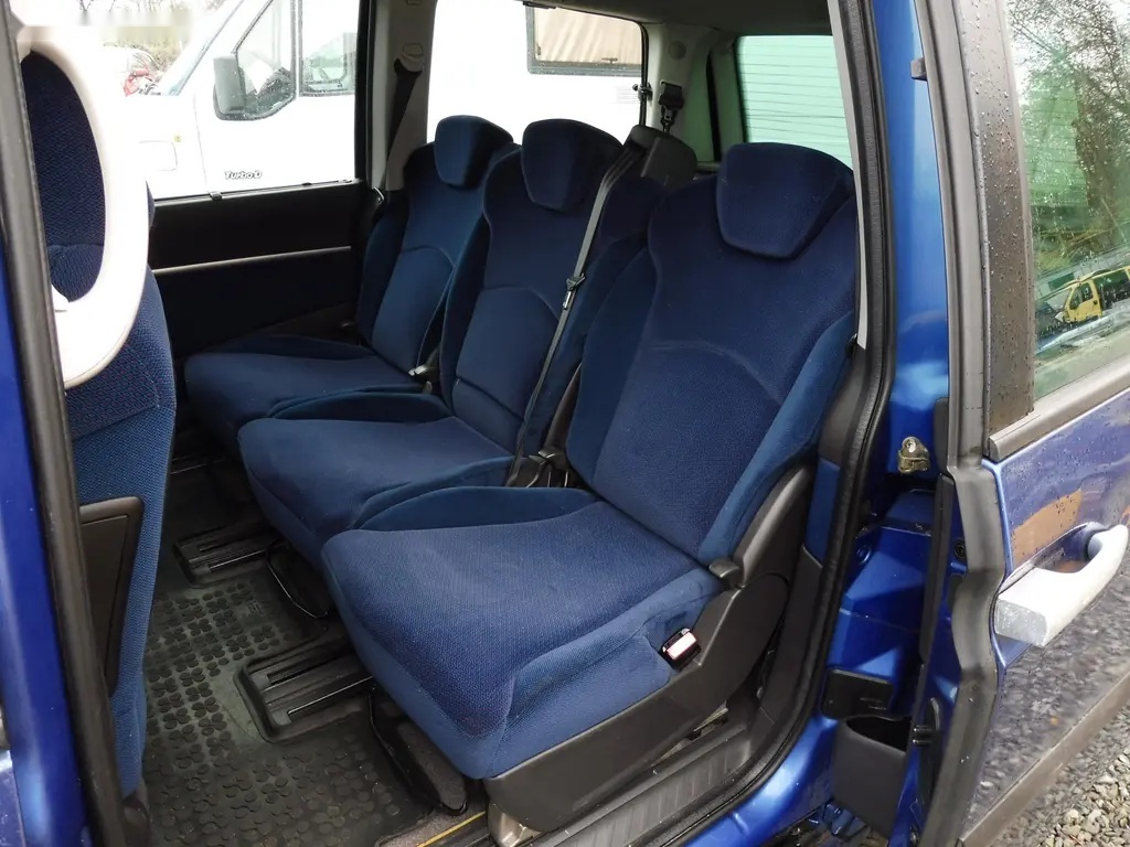 Peugeot 807, 2,2 HDI 1 - 11