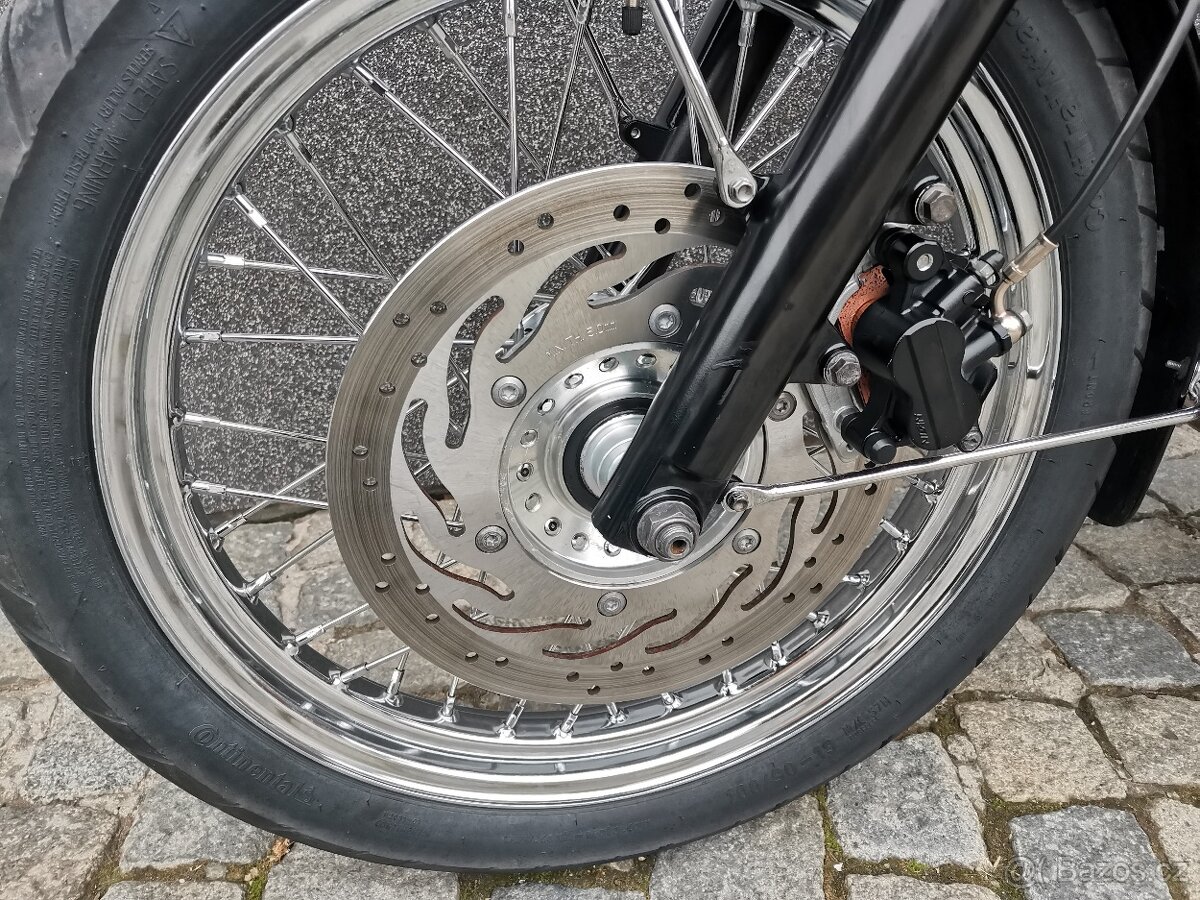 Triumph Bonneville T100 - 11