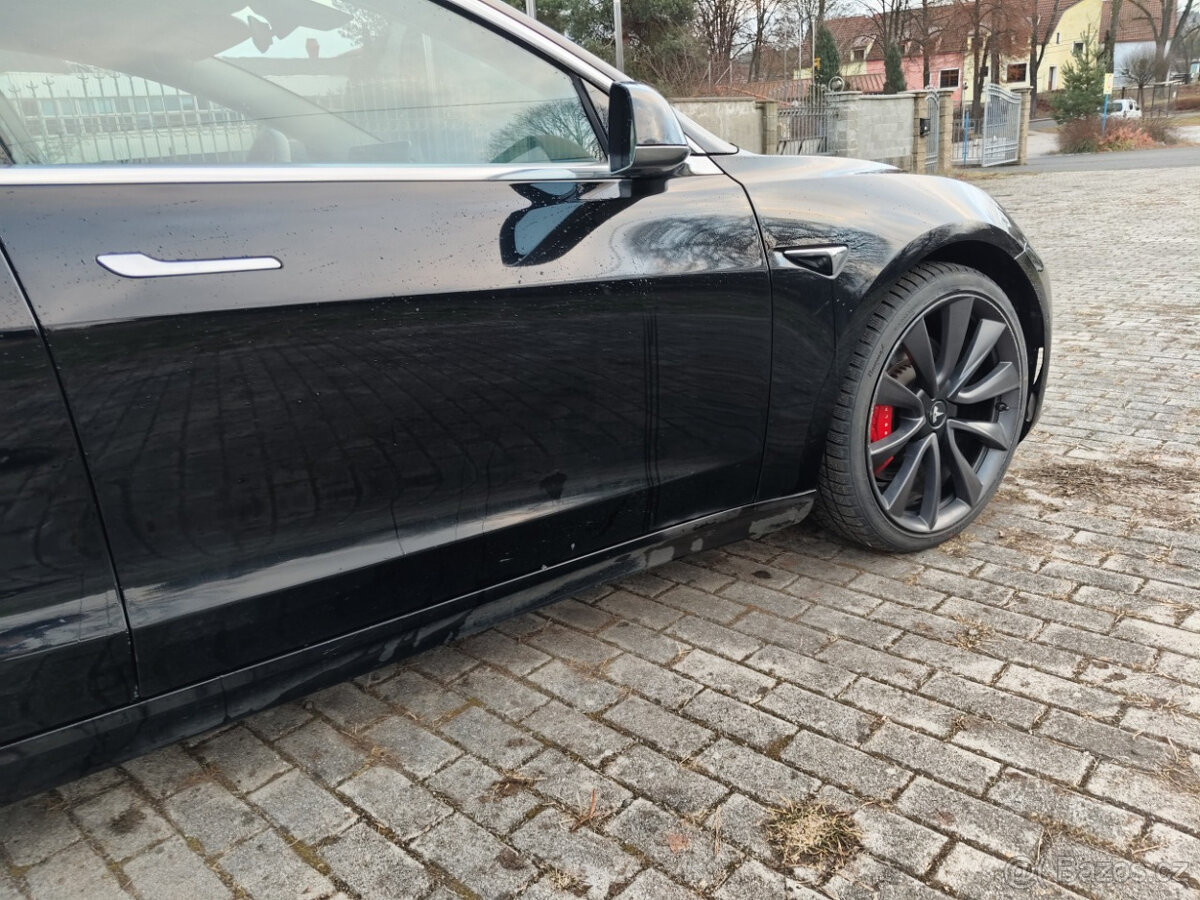 Tesla Model 3 PERFORMANCE Dual Motor - 510hp AWD - 11
