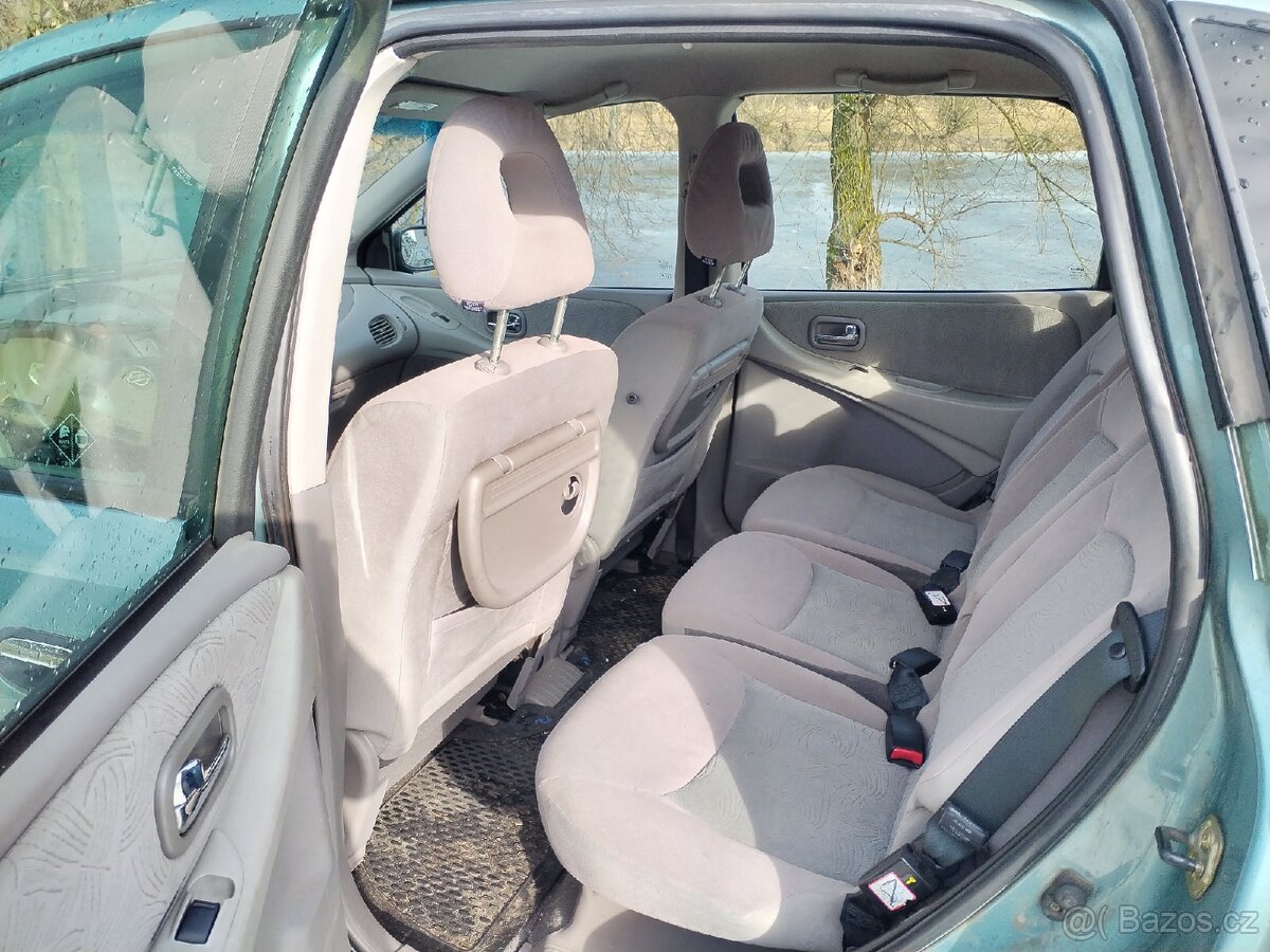 Nissan Almera Tino 1,8 LPG - 11