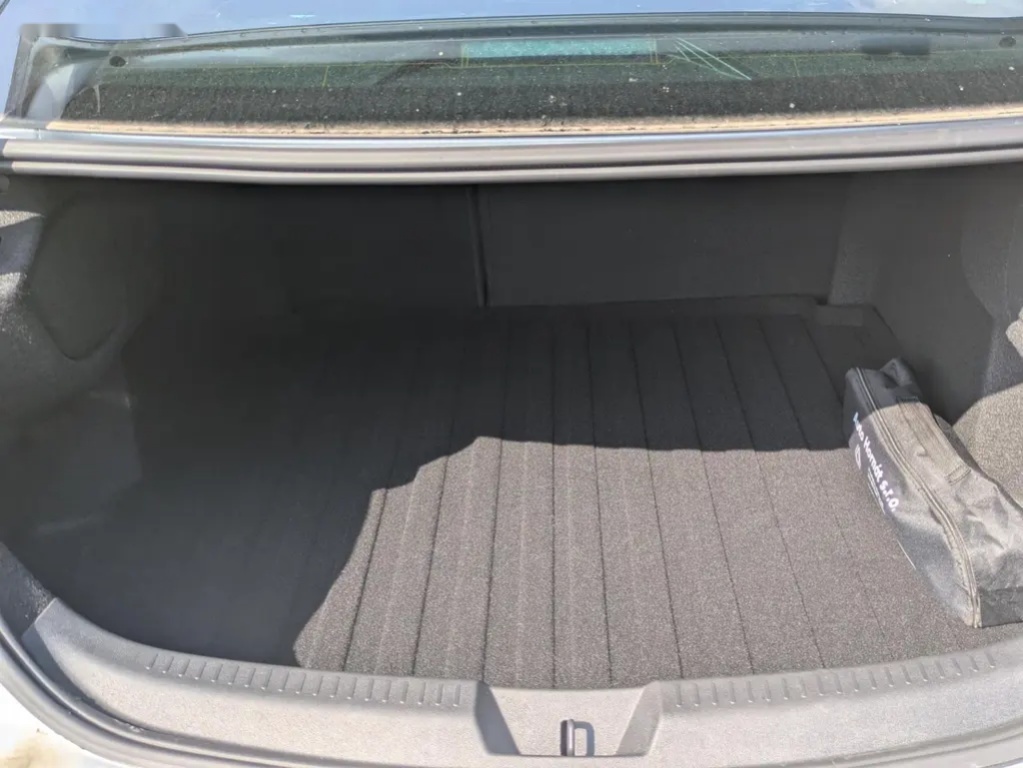 Renault Mégane, GrandCoupé techno TCe 140 EDC - 11