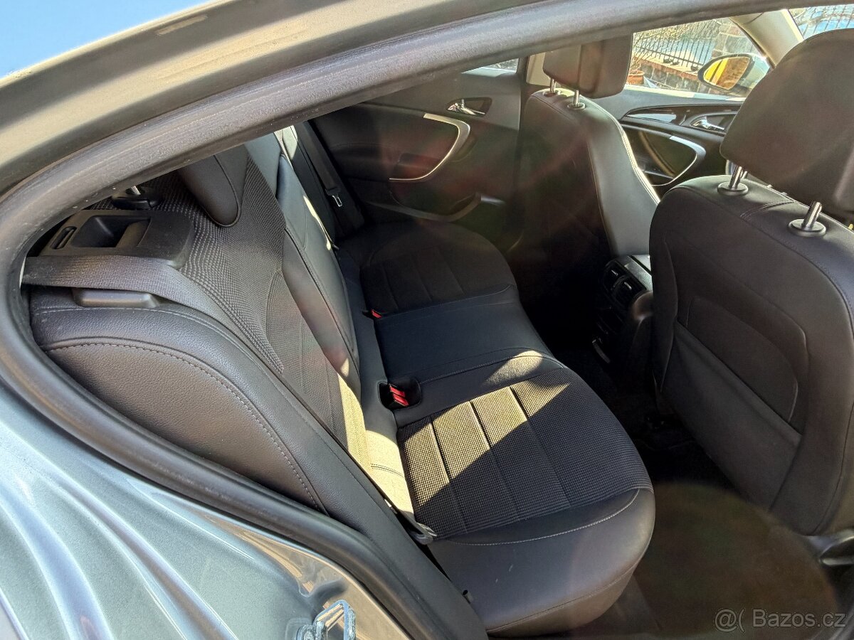 Opel Insignia 2.0CDTi 118KW - 11