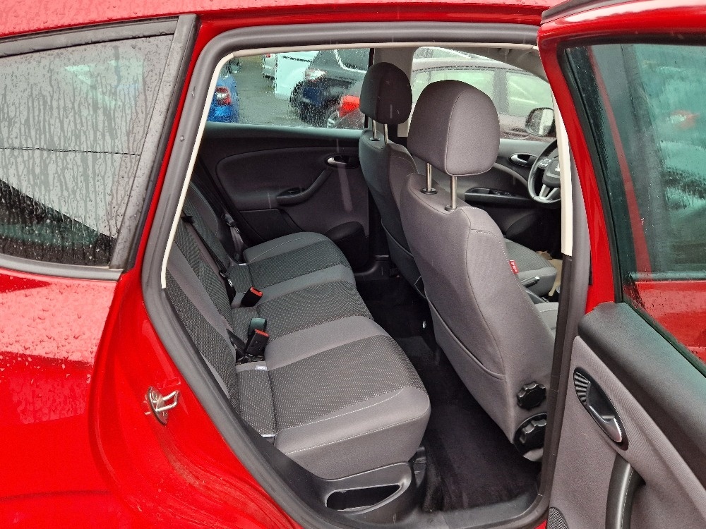 SEAT Altea XL, r.v. 2015, 145 tis. km, plný servis - 11