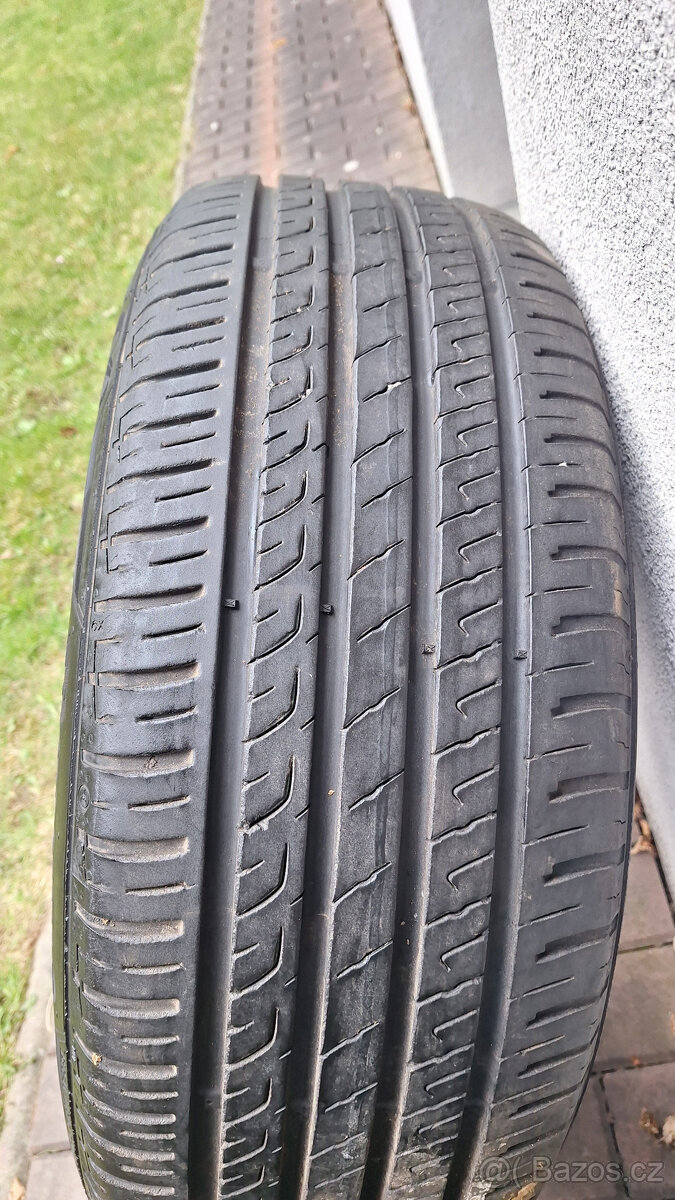 Audi Q7 originální lední sada R18 235/50 - 5x112 - pneu 7 mm - 11