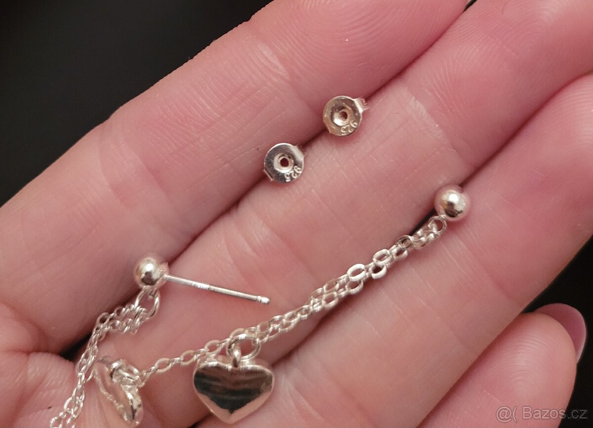 Nové dámské i dívčí stříbrné náušnice visací se srdíčky 925 - 11