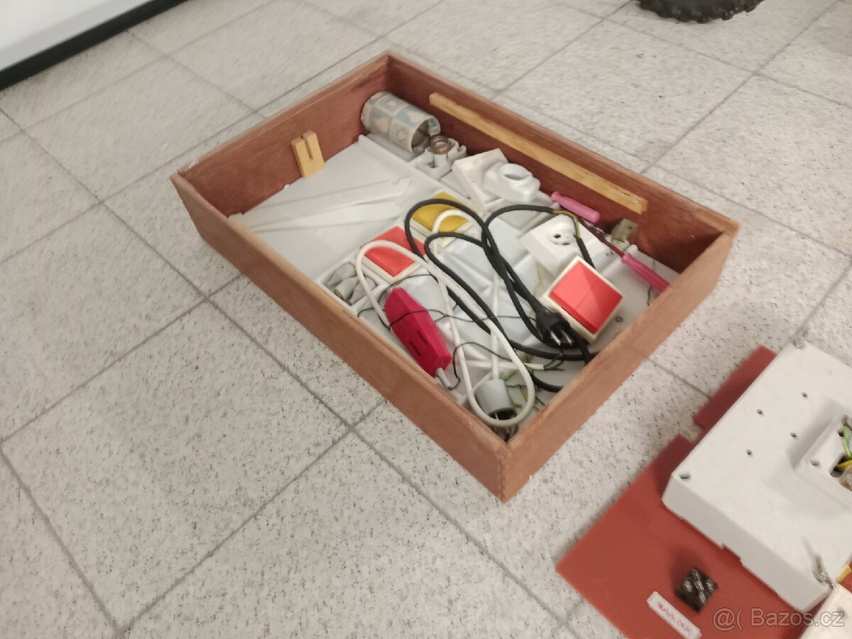Elektromontážní souprava - 11