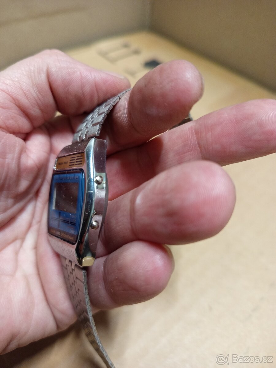 Digitální hodinky - 11