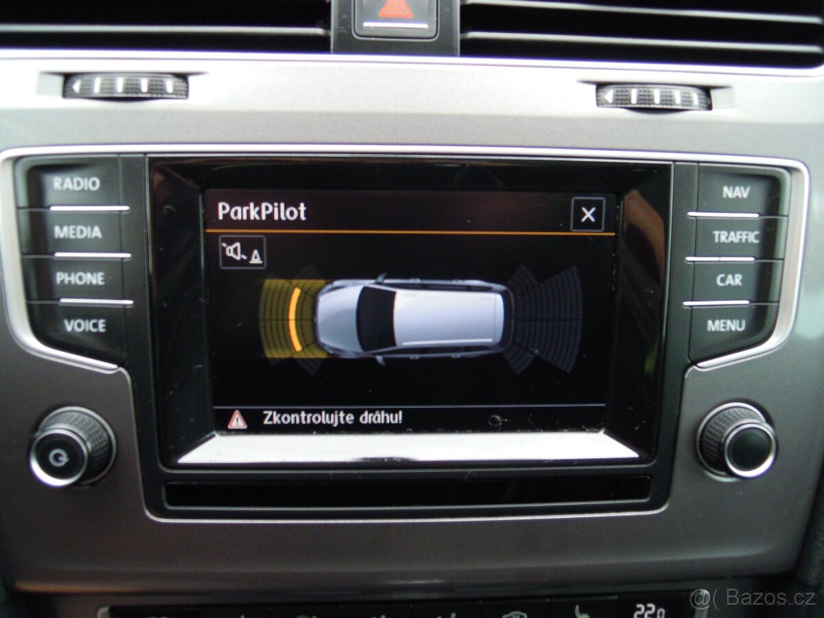 Volkswagen Golf, 1.4TSi SERVIS - ORIG.KM - 11