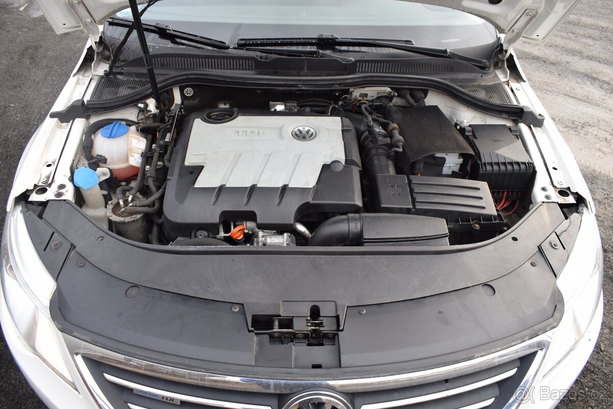 Volkswagen Passat CC 2,0 TDi DSG SUPER STAV - 11