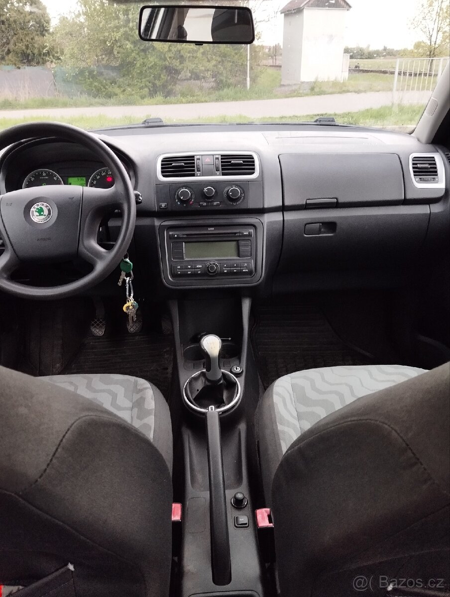 Škoda Roomster - 11