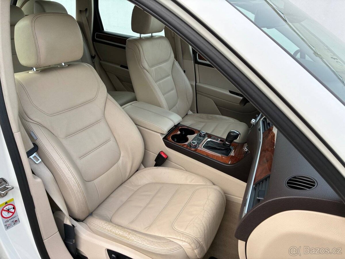 Volkswagen Touareg, 4,2TDi V8, FULL SERVIS, DPH, TOP - 11