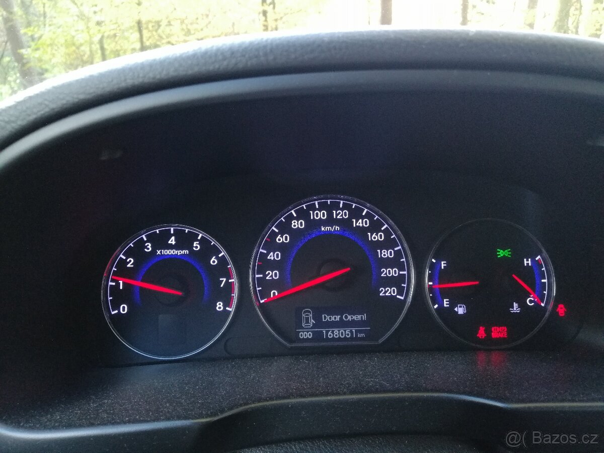 Hyundai Santa Fe 2,4i CVVT 4x4, 128kw facelift - 11