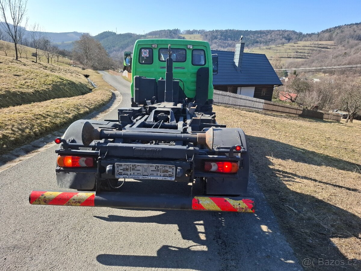 Avia D120 kontejner - 11