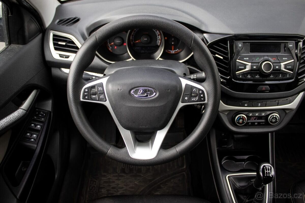 Lada Vesta 1.6 benzín + LPG, 78kW, M5 - 11