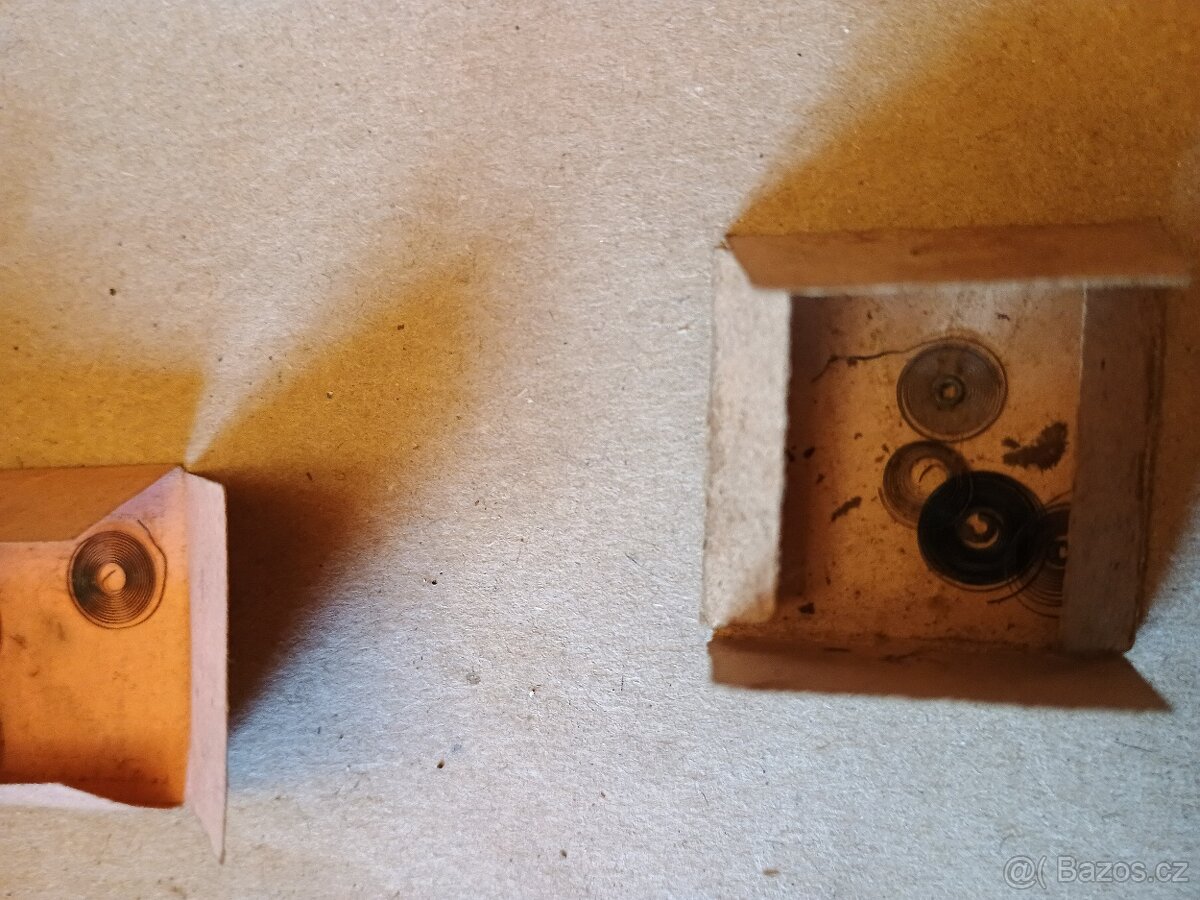 Hodinky a soucastky - 11