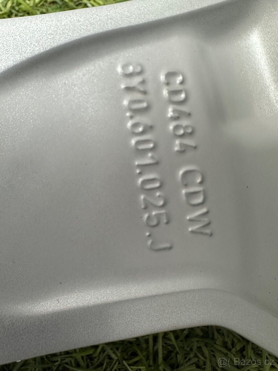 Audi A3 - ORIGINÁLNÍ SADA DISKŮ 18 - 11