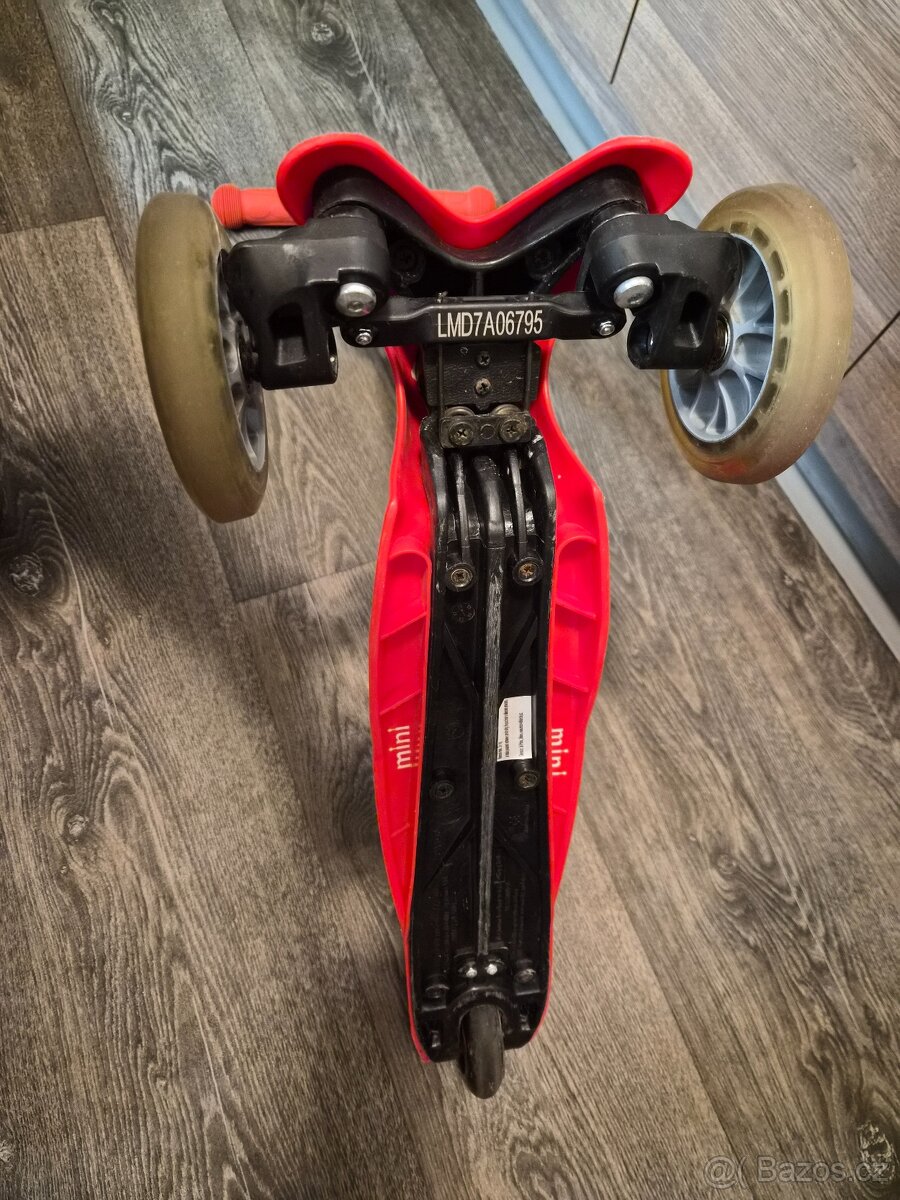 Dětská koloběžka Mini Micro Deluxe - 11