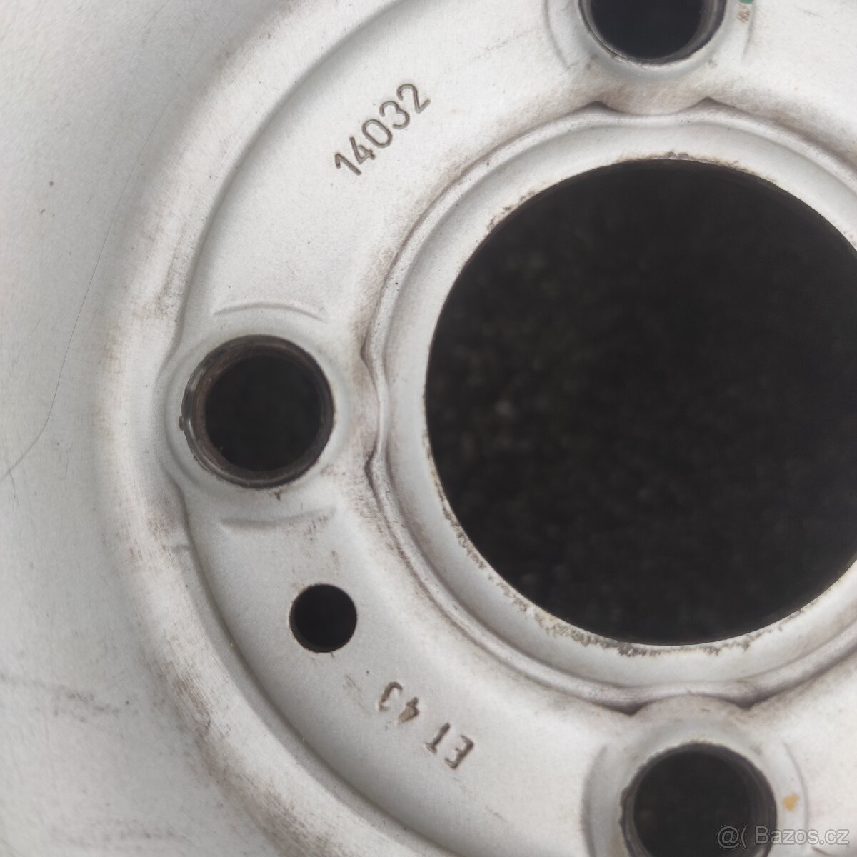 Komplet sada KFZ disků s Nokian pneu - 11