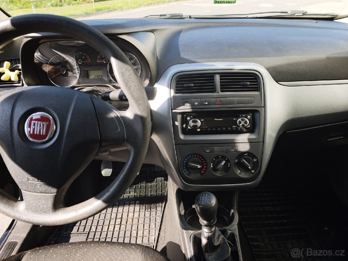 Fiat Grande Punto 1.2 benzín 2009 - 11
