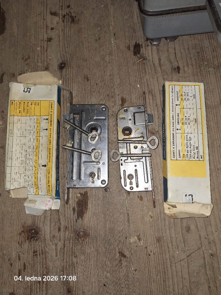 Věci ze stavby elektro a ostatní. - 11