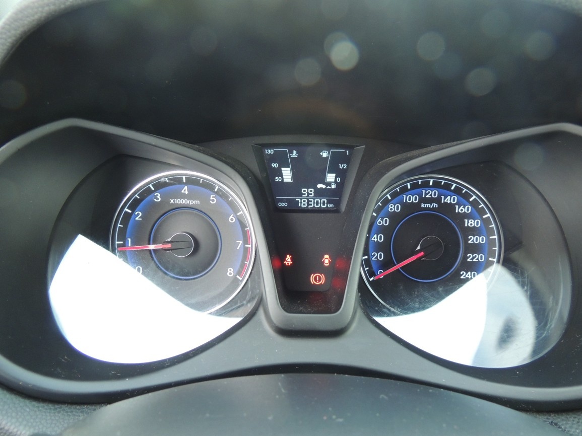 Hyundai ix20,1.4i,66kw,2016,ČR,1.majitel,78000km - 11