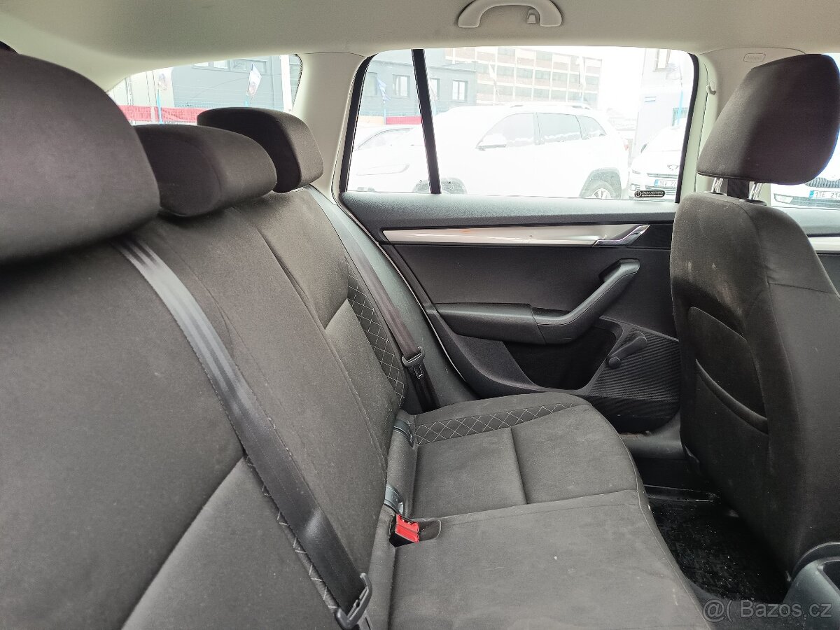 ŠKODA Octavia Combi 1,6TDI Ambition ČR - 11